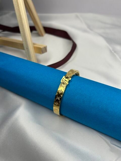 BRACELET 15